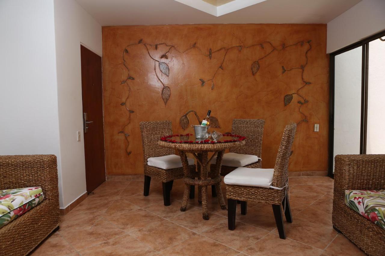 Hotel Anamichu Suites Мельгар Екстер'єр фото