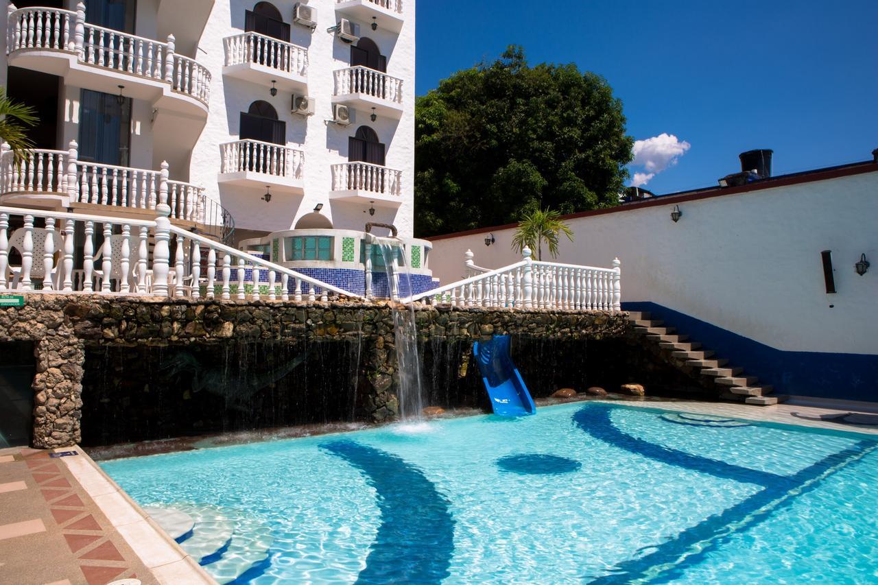Hotel Anamichu Suites Мельгар Екстер'єр фото