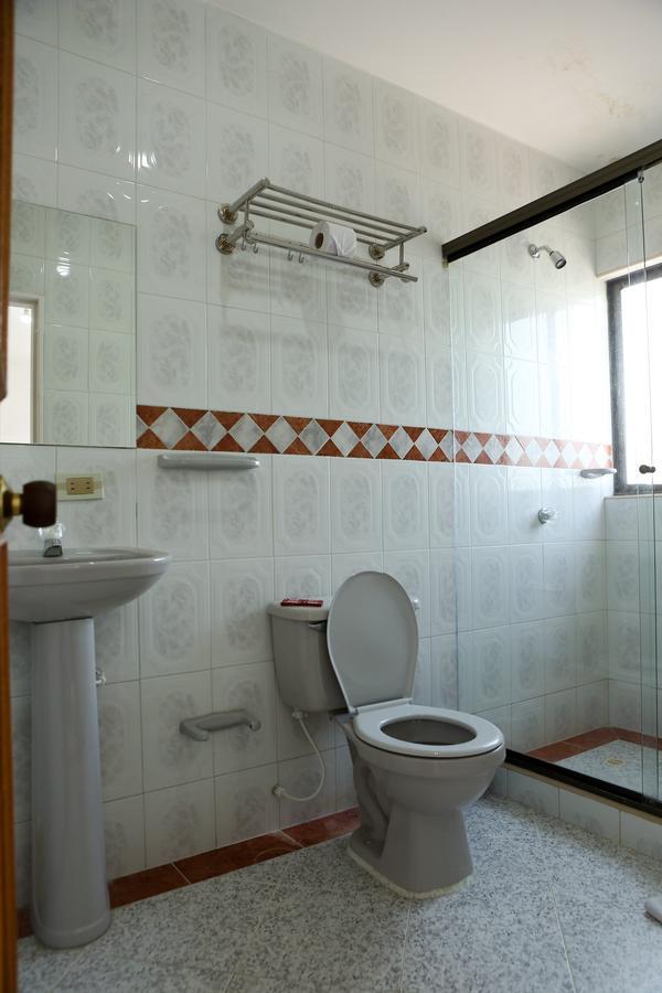 Hotel Anamichu Suites Мельгар Екстер'єр фото